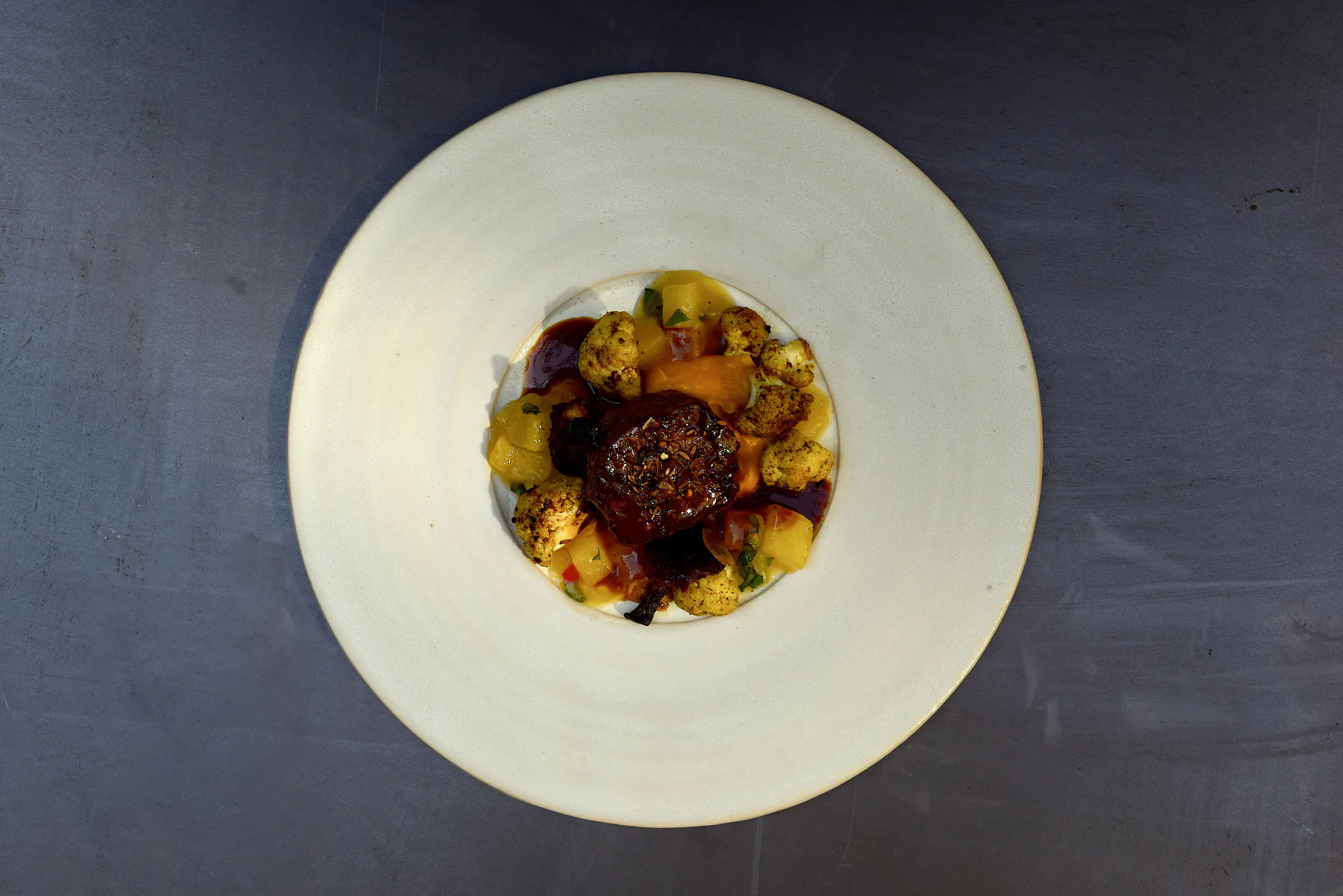 Rinderfilet | Ananas Fenchel Chutney | Süßkartoffelcreme | gerösteter Blumenkohl