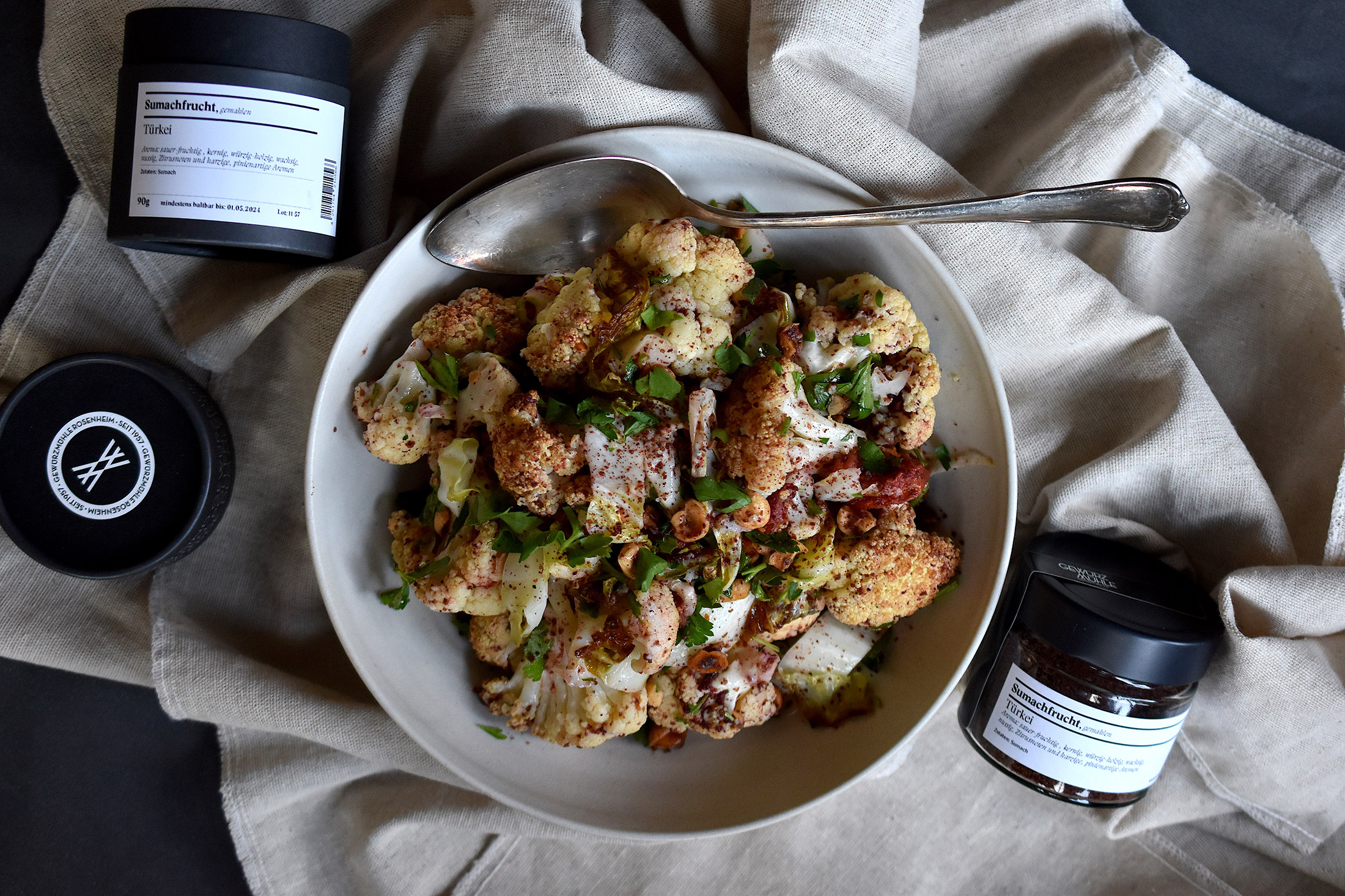 Blumenkohlsalat | Haselnüsse | Sumach
