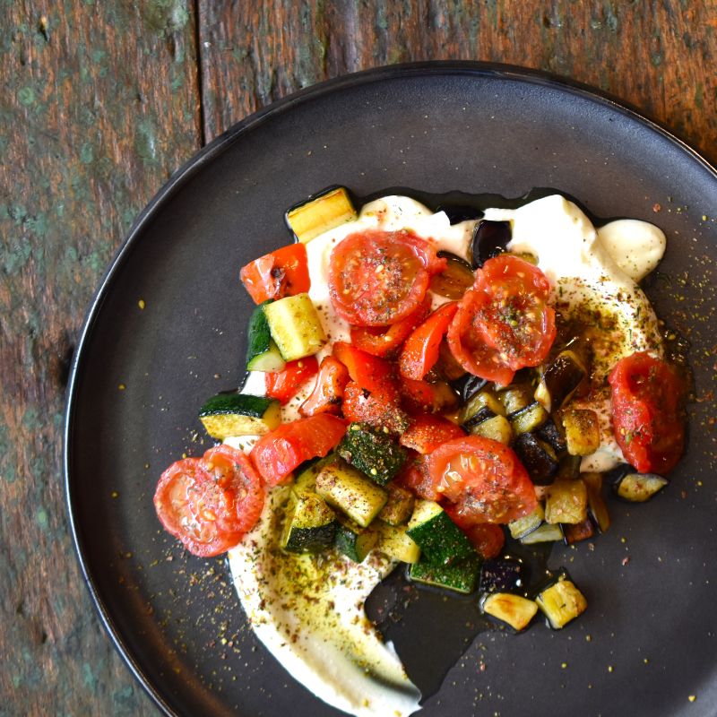 Lebneh mit Grillgemüse und Zatar