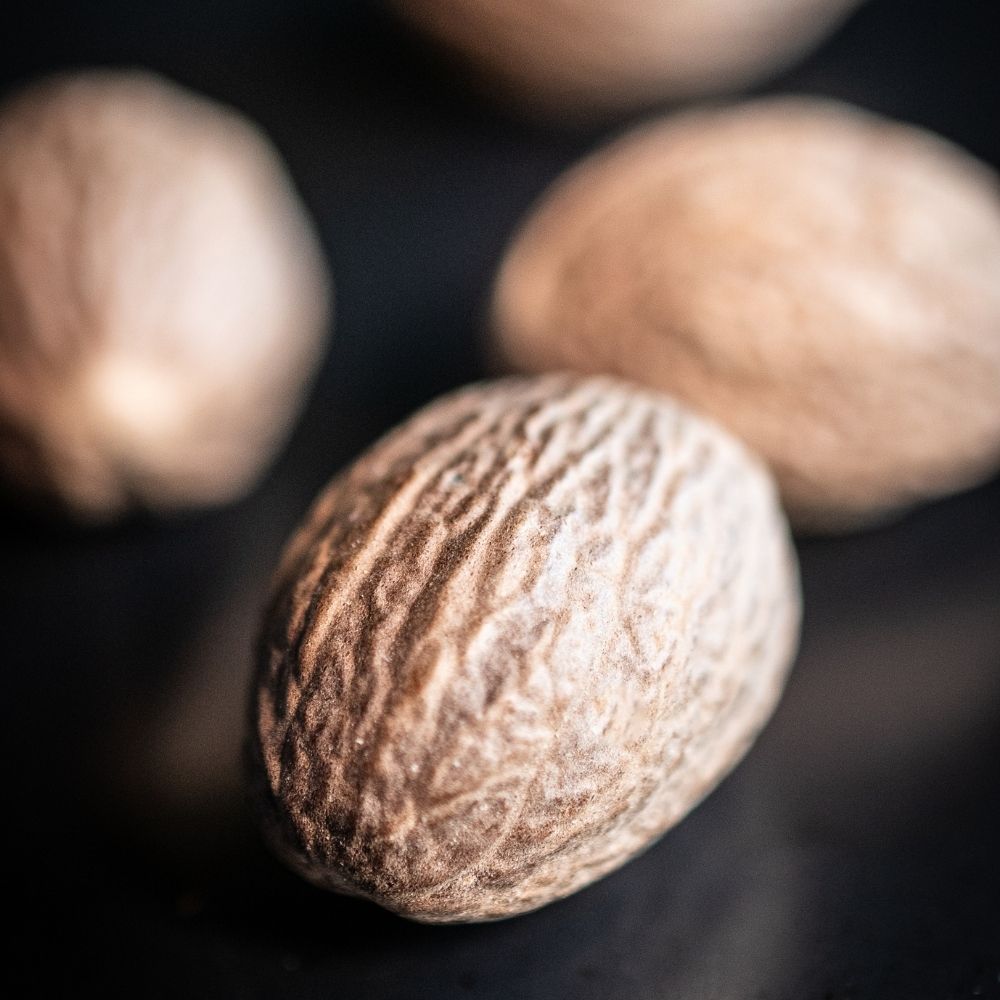 Muskatnuss, ganz Detailaufnahme Muskatnuss, ganz