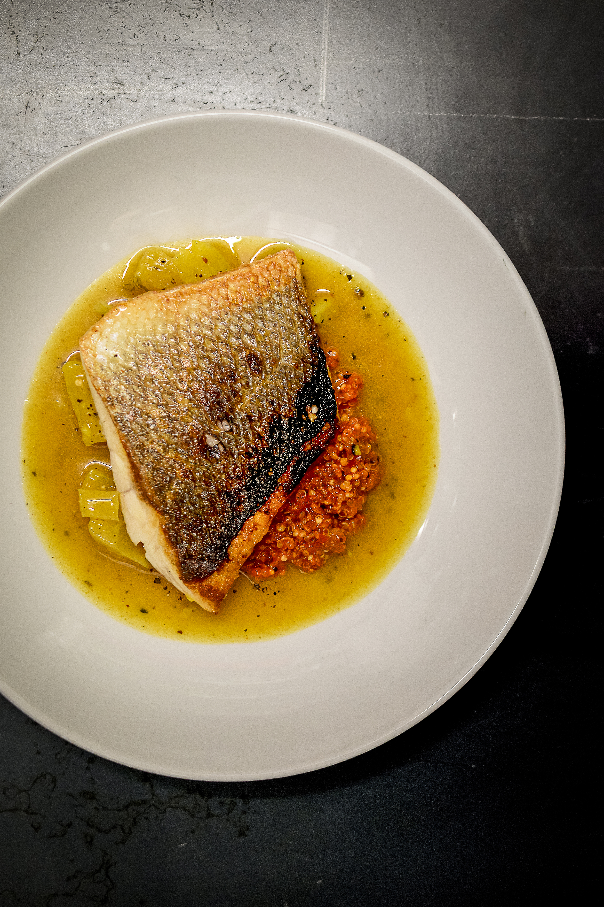 Wolfsbarsch | Paprika-Quinoa | Ananas | Safran | Anis