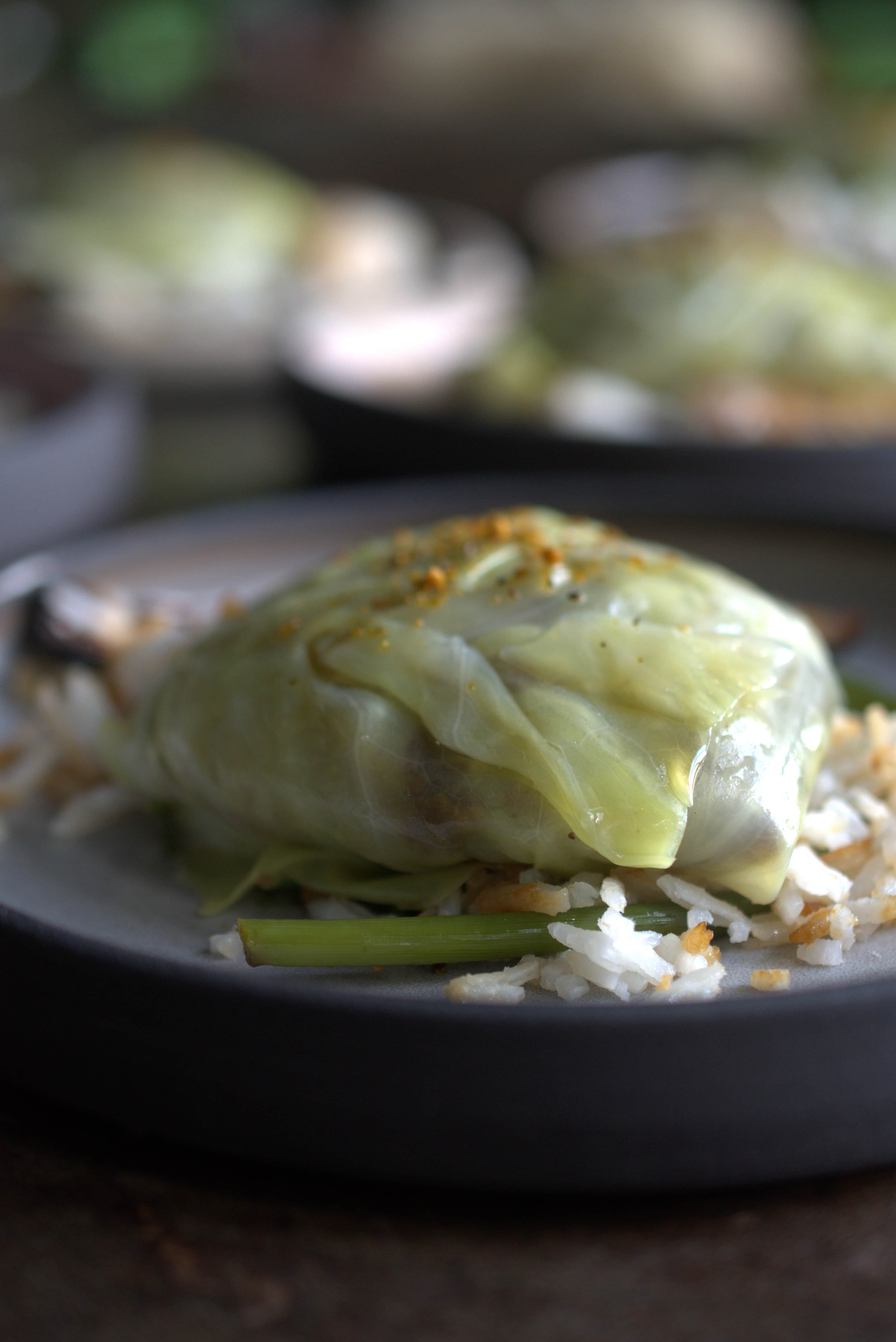 Gefüllter Spitzkohl | Asiatisches Hackfleisch | Vadouvan | Reis