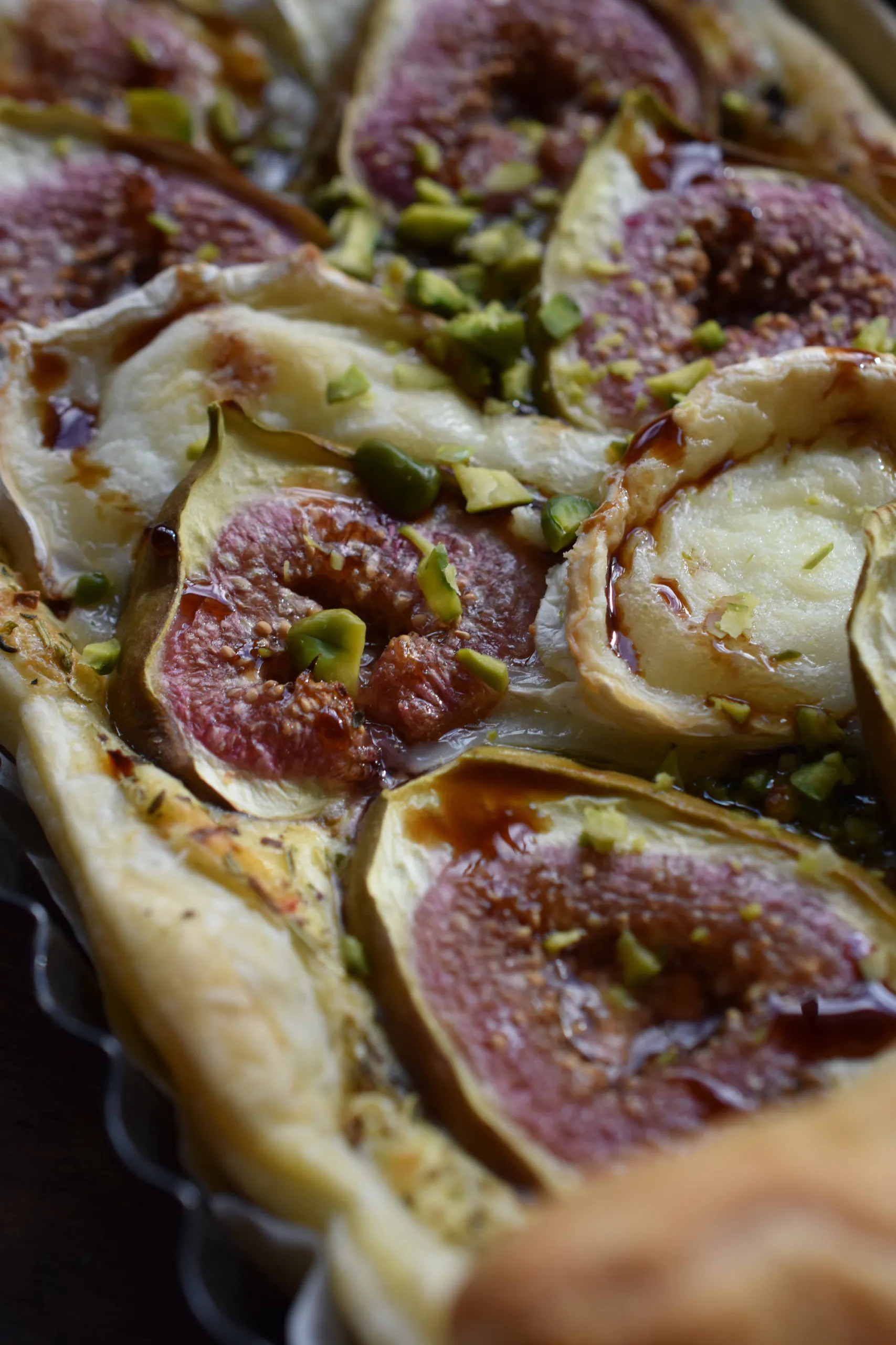 Blätterteig-Tarte | Feigen | Ziegenkäse | Italienische Kräutermischung