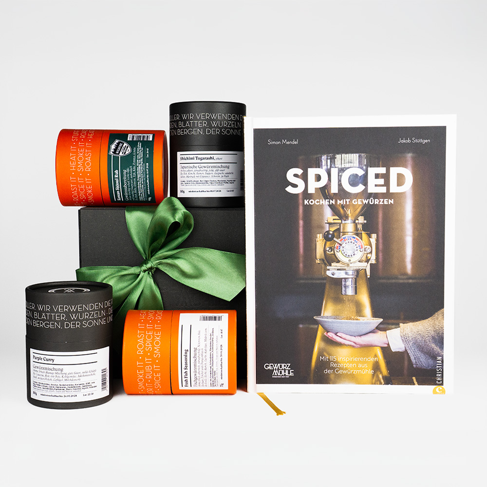 Geschenkbox mit Kochbuch SPICED und Gewürzen