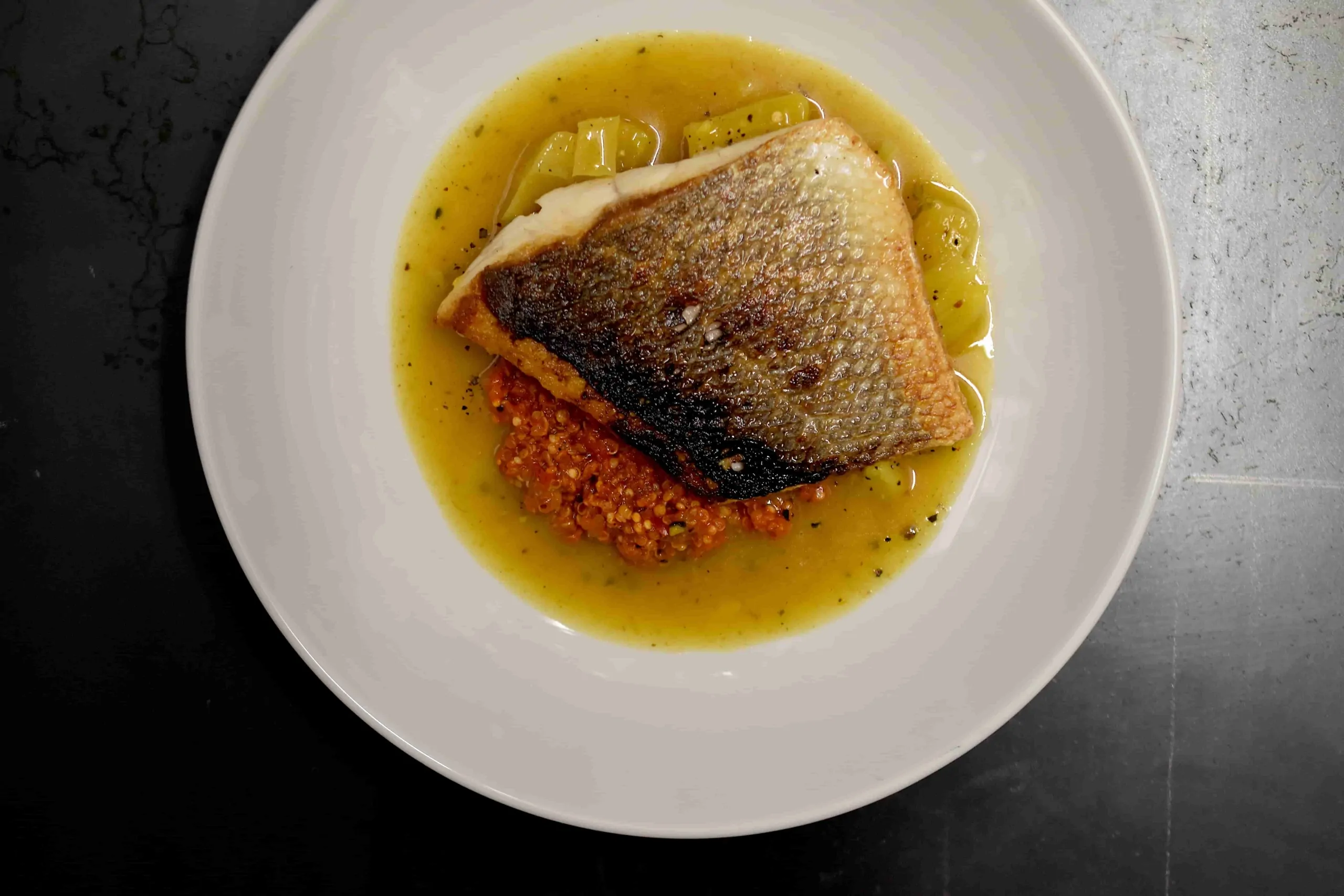 Wolfsbarsch | Paprika-Quinoa | Ananas | Safran | Anis
