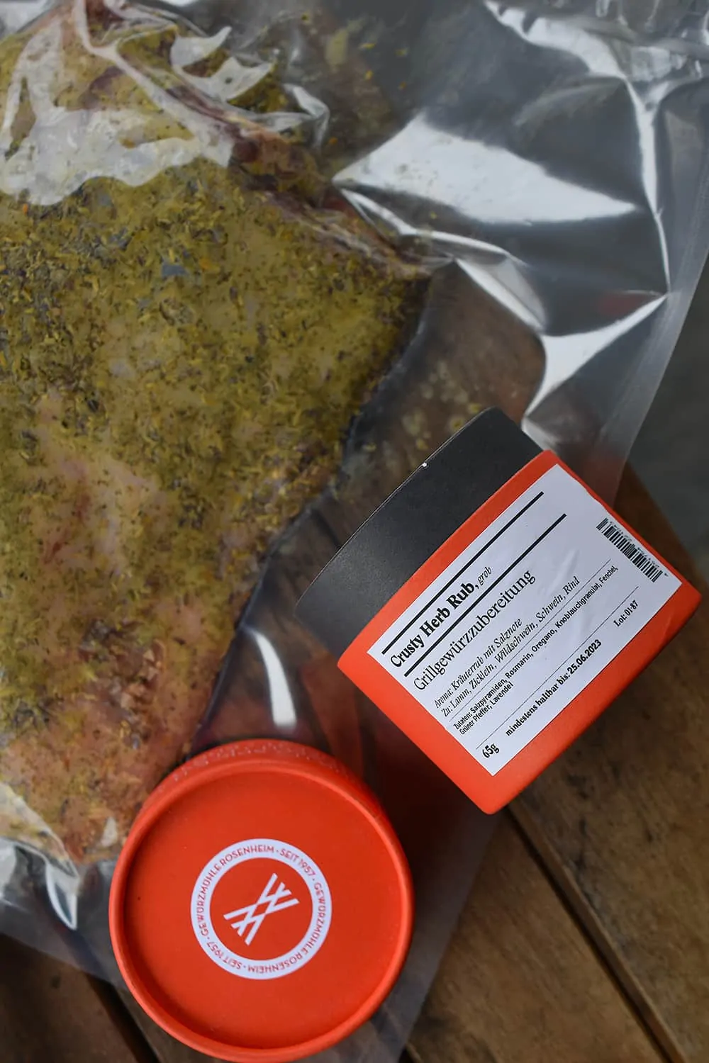 Gegrillte Lammschulter | Crusty Herb Rub