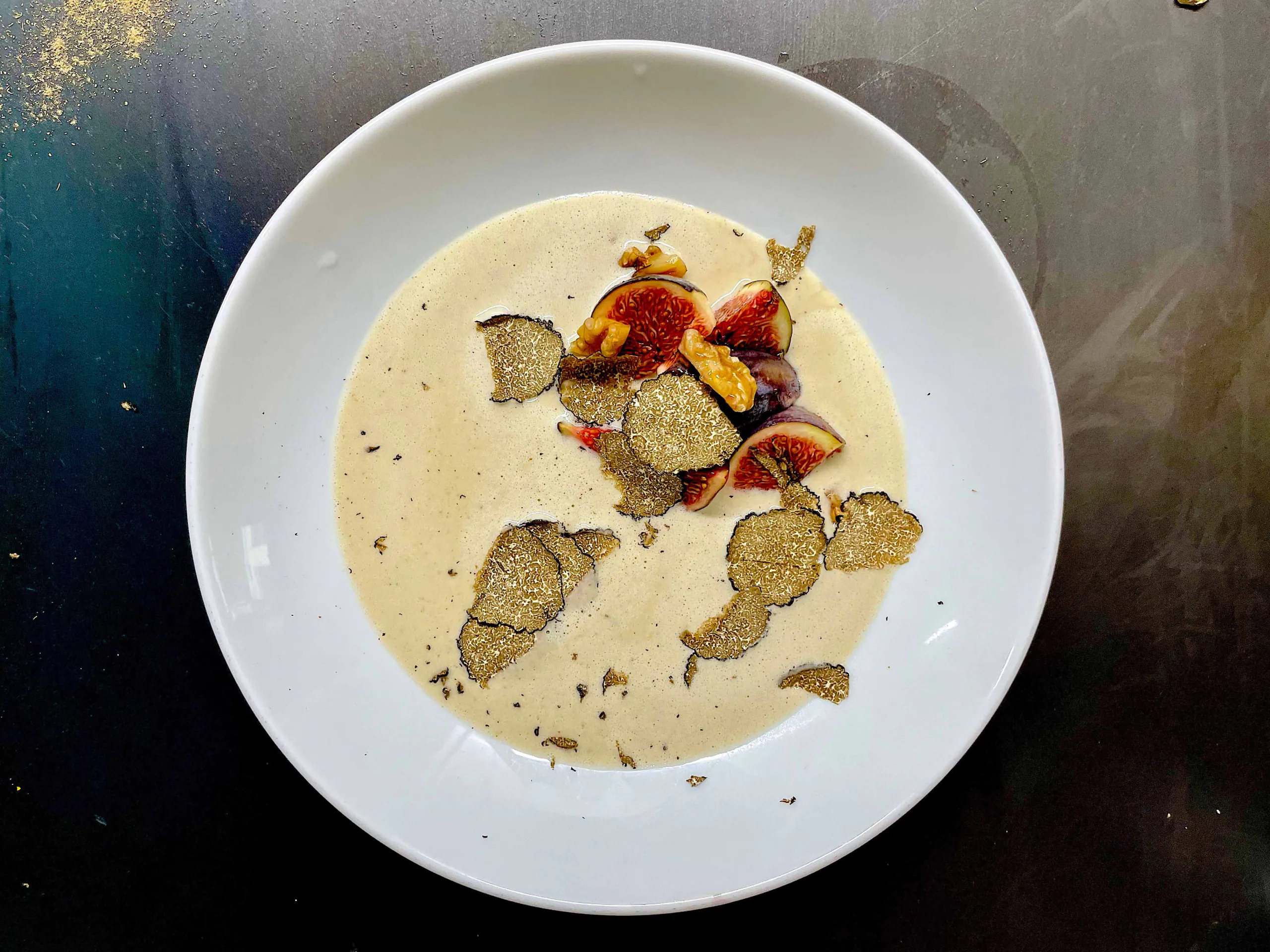 Selleriesuppe | Tonkabohne | Kardamom | Trüffel