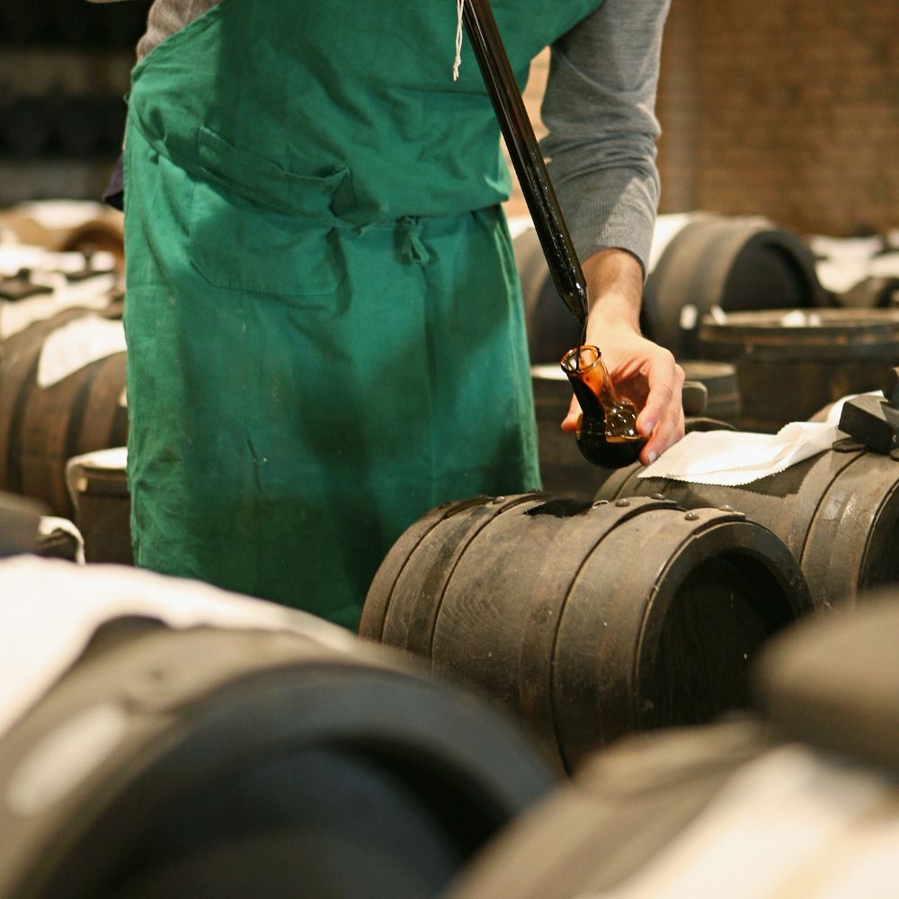 Balsamico Aceto Tradizionale D.O.P. Silver Label, 20 Jahre Fässer mit Balsamico