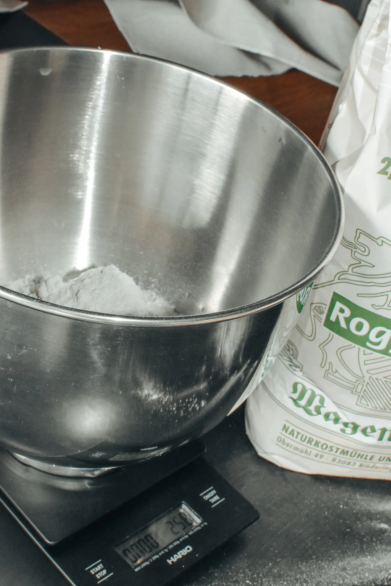 Sauerteig-Weizenmischbrot | Mediterranes Brotgewürz