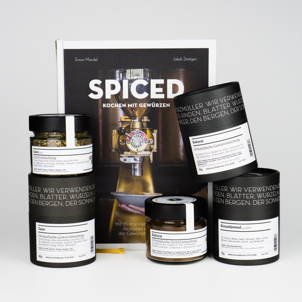 Vorteilsset Kochbuch ‚SPICED‘ & 3 orientalische Gewürze