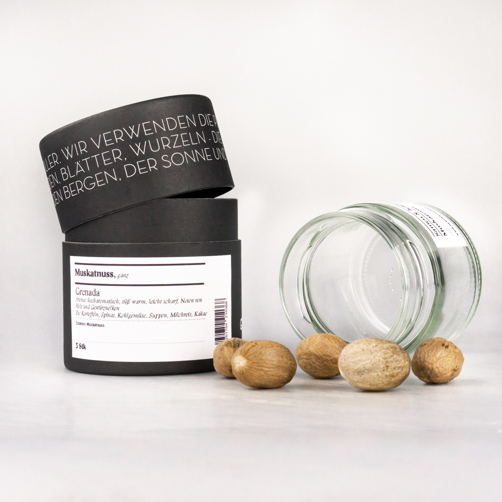 Muskatnuss, ganz Muskatnuss, ganz