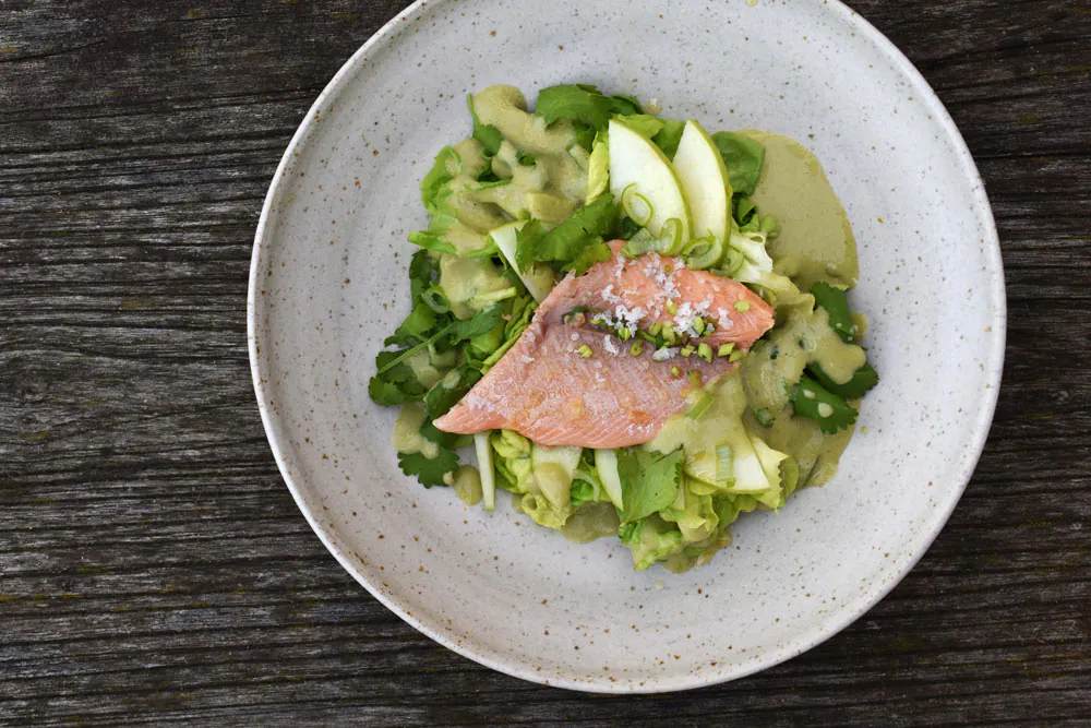 Seesaibling | Kopfsalat | Wasabi Dressing | Snofnugg Salzflocken