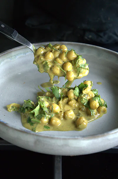 Rehkeule | Kashmir | Curry | Kichererbsen | Rosenkohl
