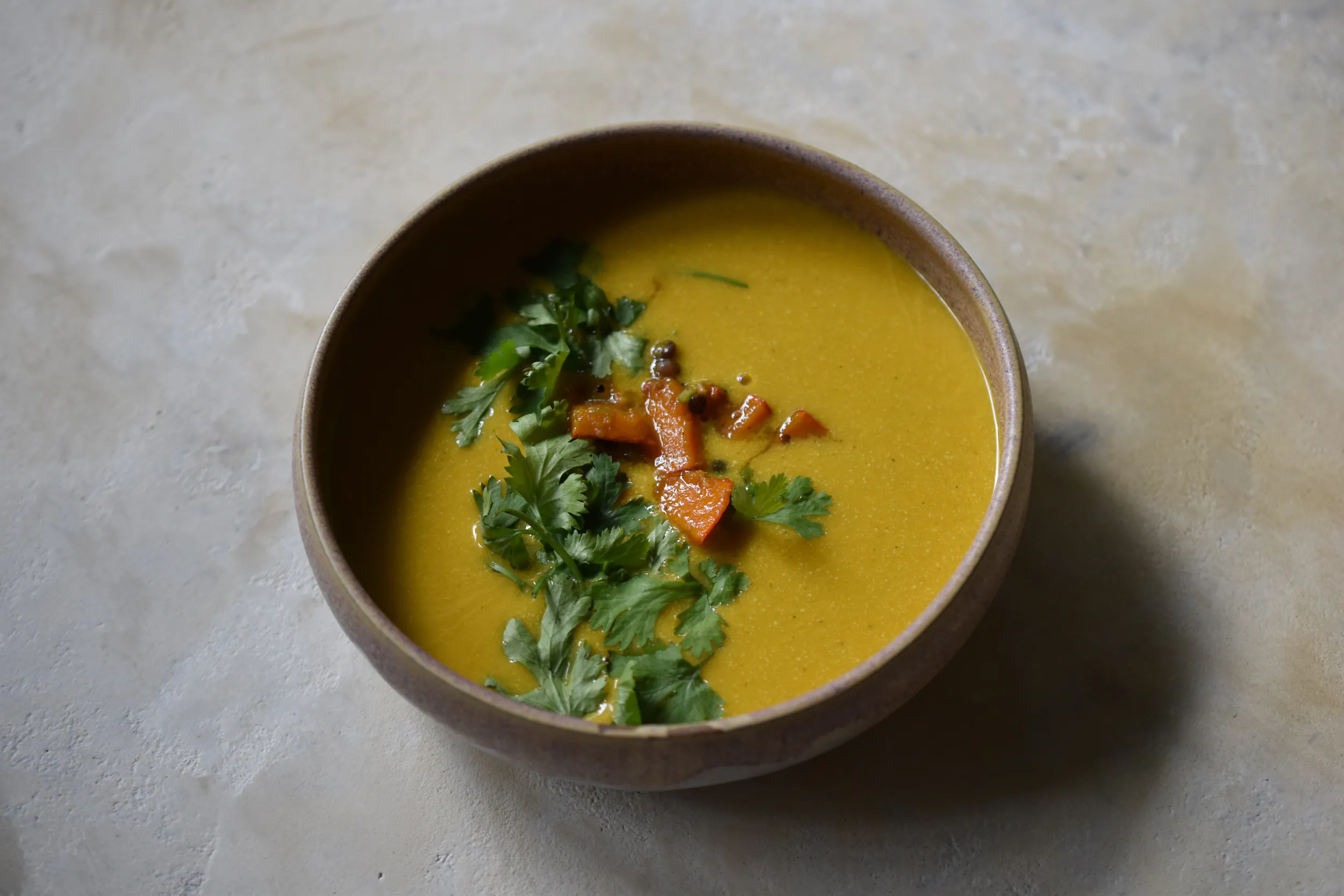Kürbis-Suppe | Kokos | Zitronengras | Zitronenpfeffer Bhutan | Kaffirlimettenblätter