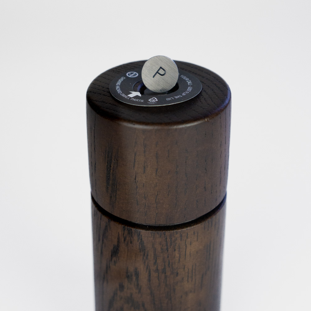 Crushgrind Mühle Bergen, Farbe Oak soaked Detailaufnahme Pfeffer
