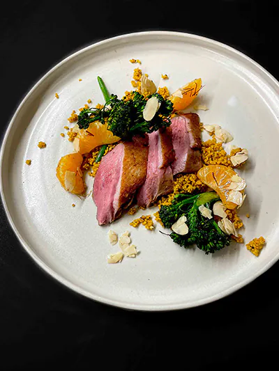 Entenbrust | Yuzu-Couscous | Safran-Mandarine | Mandeln