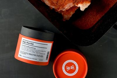 Magic dust rub