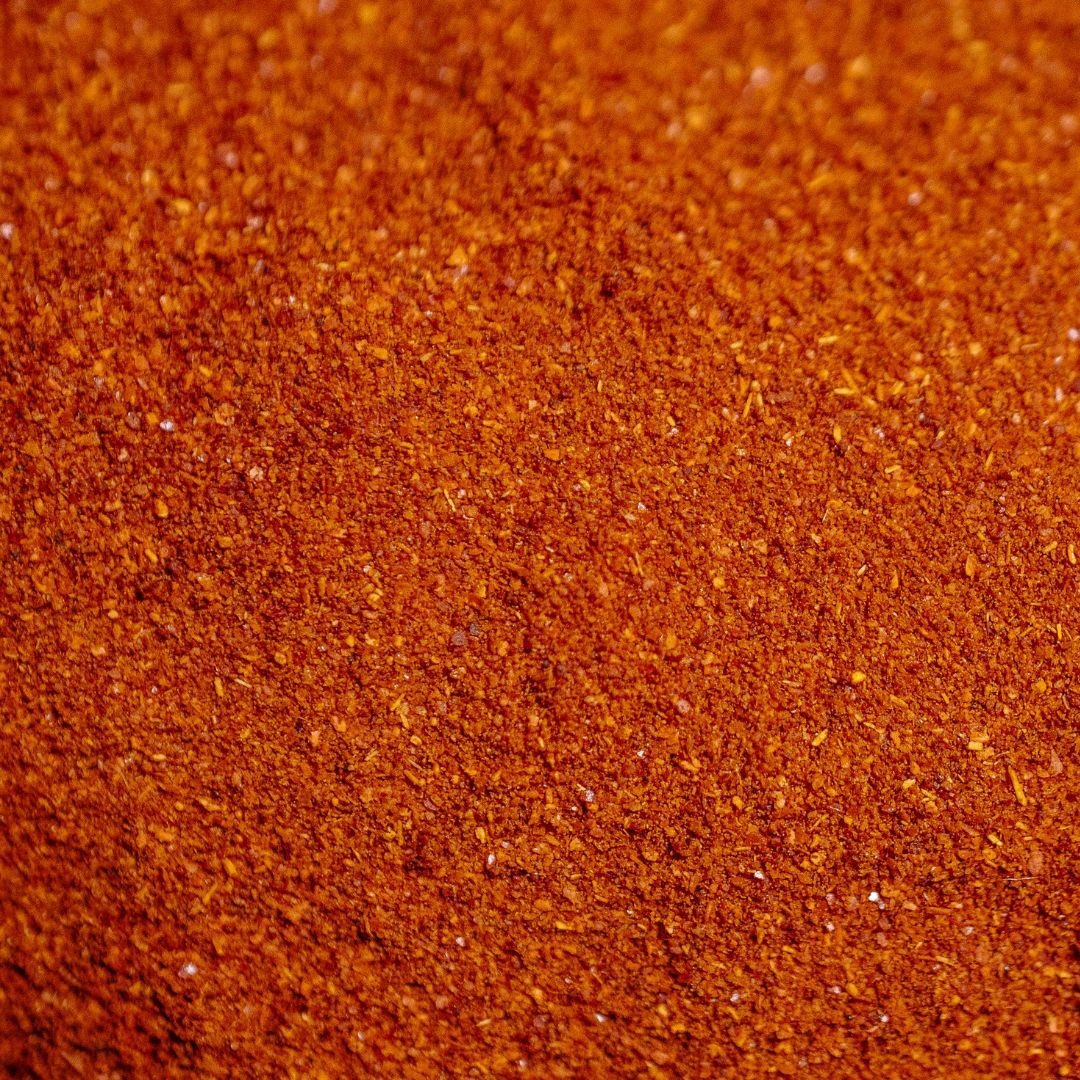 Detailaufnahme des Gewürzes Paprika geraeuchert, mild aus der Gewürzmühle Rosenheim.