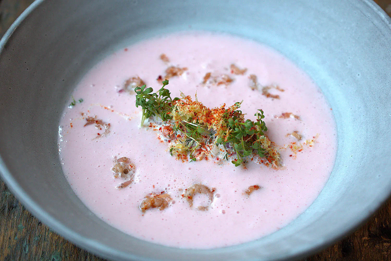 Radieschenkaltschale | Buttermilch | Krabben | Shichimi Togarashi | Piment d’Espelette