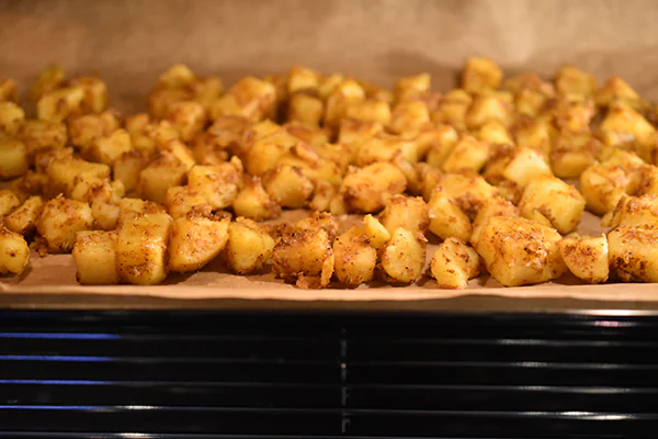 Crispy Cajun Spiced Potatoes | Kräuterquark