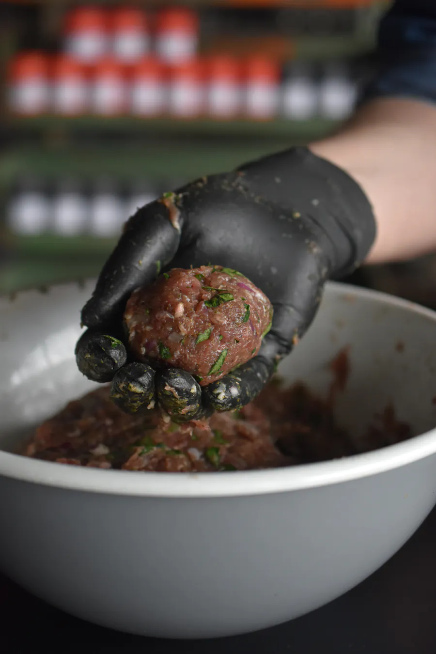 Lamm-Hackspiesse | Grillgemüse-Salat | Pitabrot