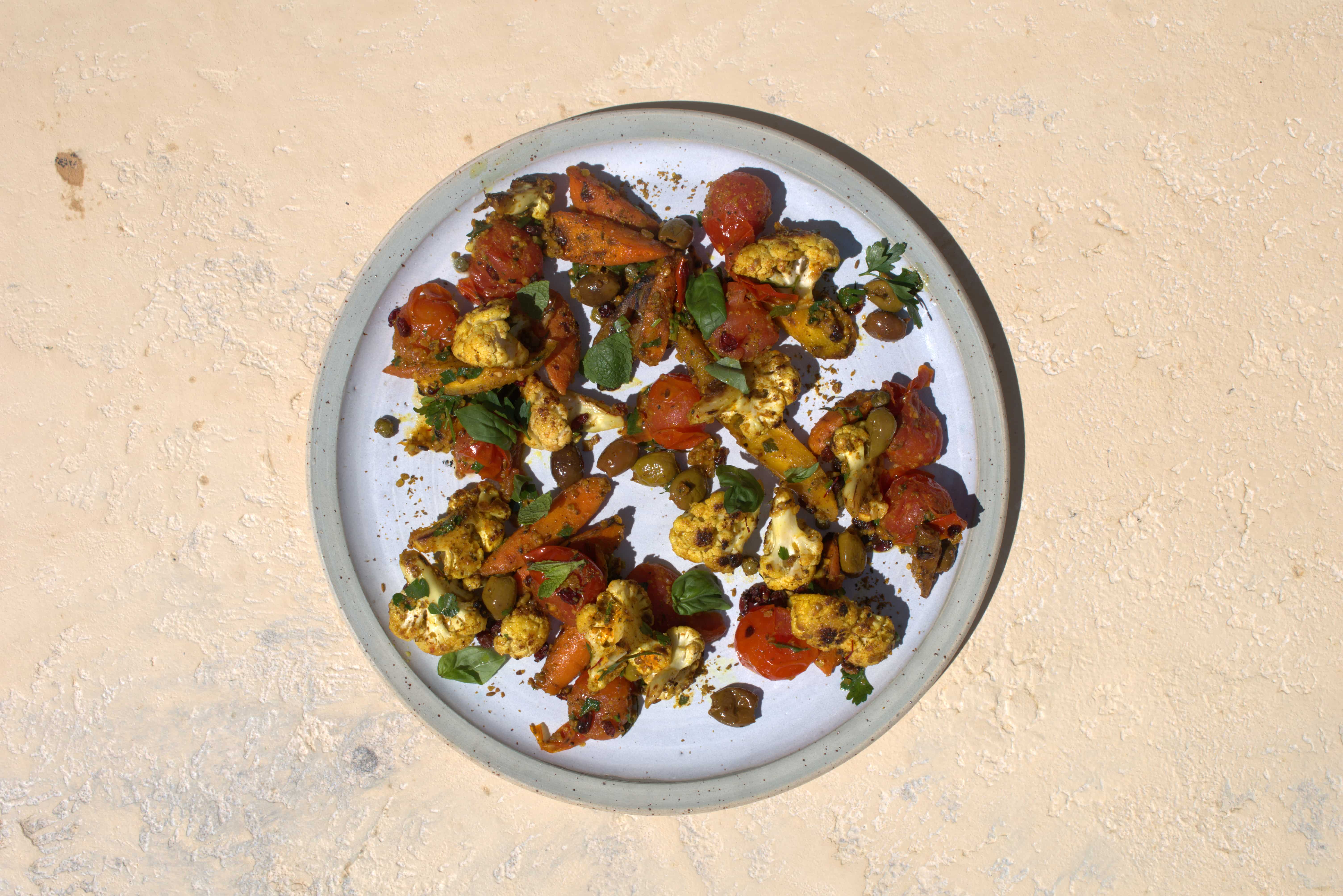 Karotten–Blumenkohlsalat | Vadouvan | Berberitzen | Zitrone