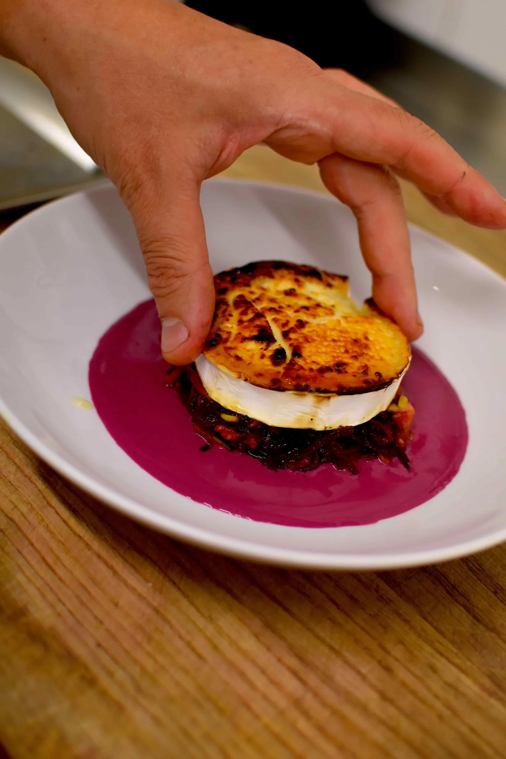 Purple Curry | Gratinierter Ziegenkäse | Rote Beete | Apfel