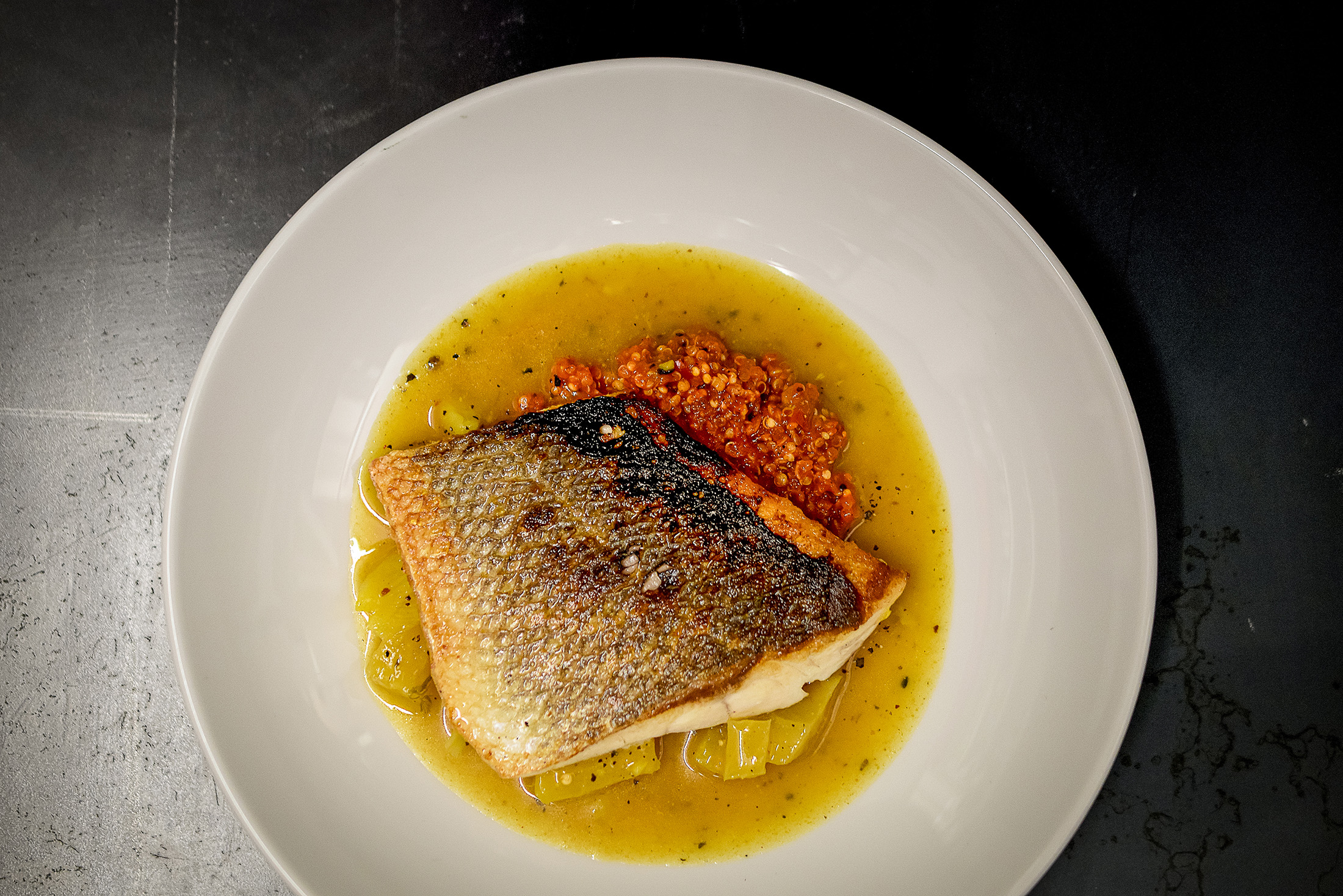 Wolfsbarsch | Paprika-Quinoa | Ananas | Safran | Anis