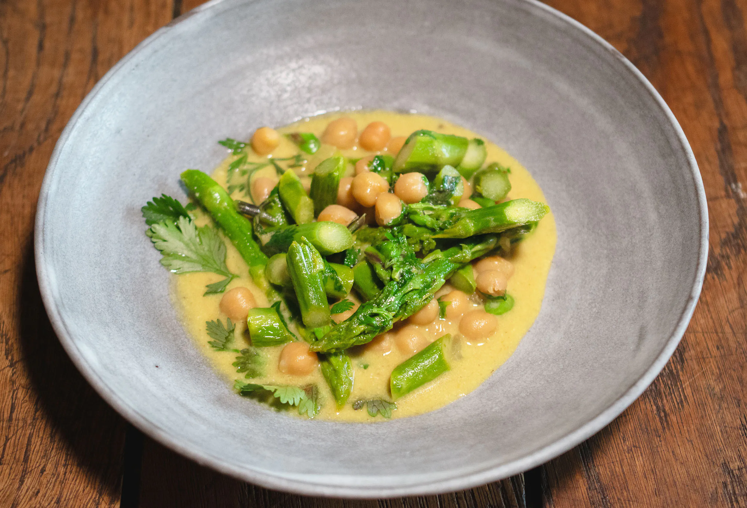 Kashmir Curry | Kichererbsen | Grüner Spargel