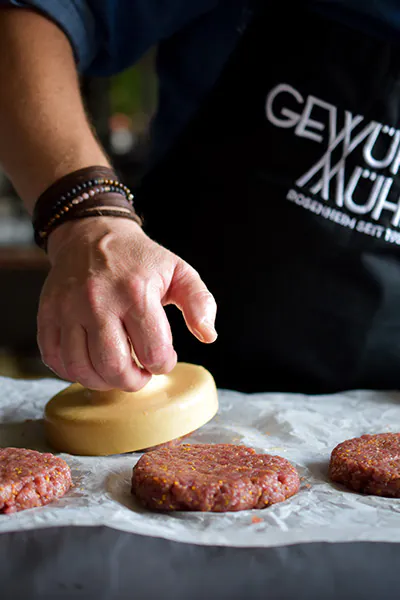 Duck & Goat Cheese Burger | Citric Rosemary Sauce