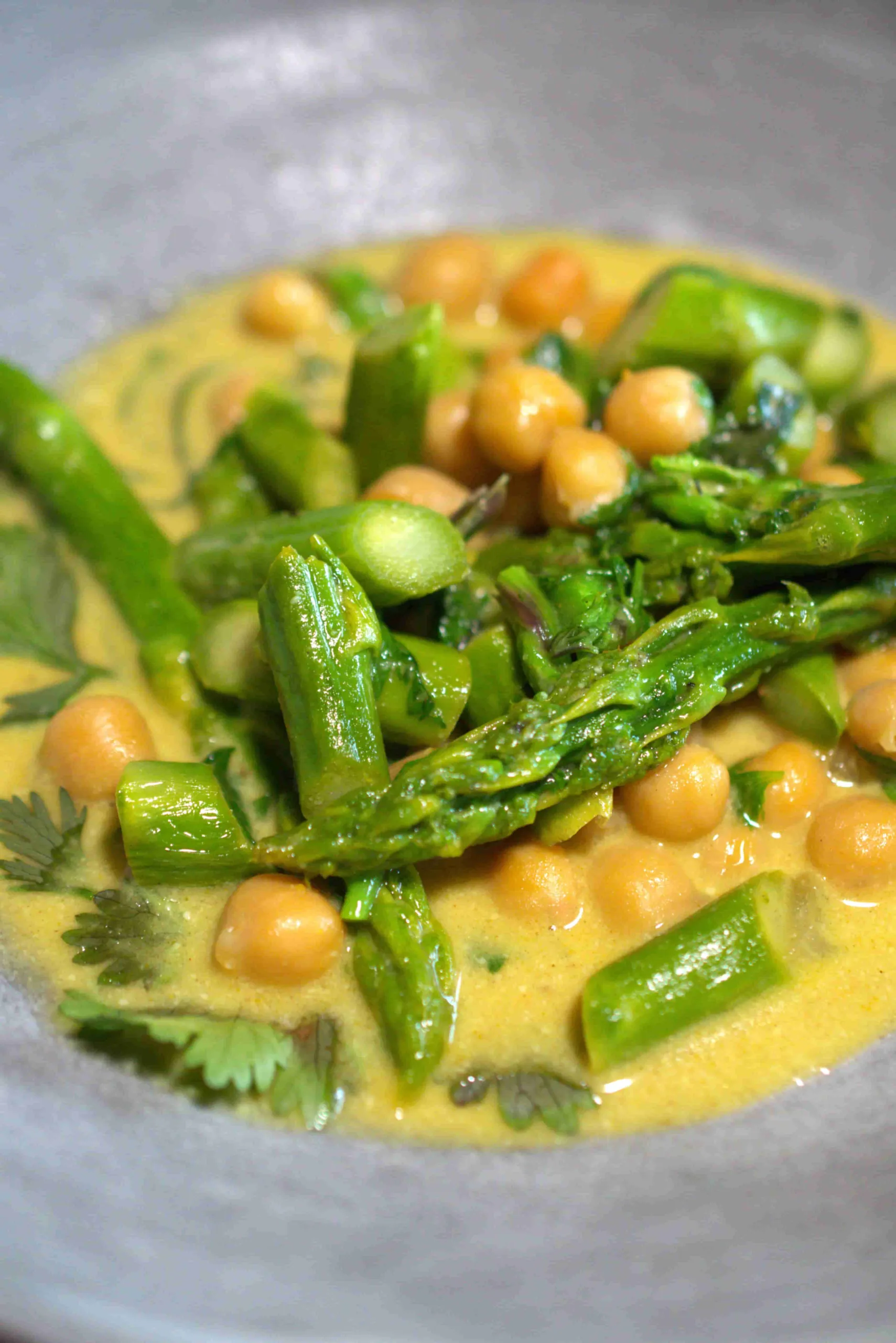 Kashmir Curry | Kichererbsen | Grüner Spargel