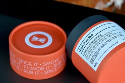 Magic dust rub