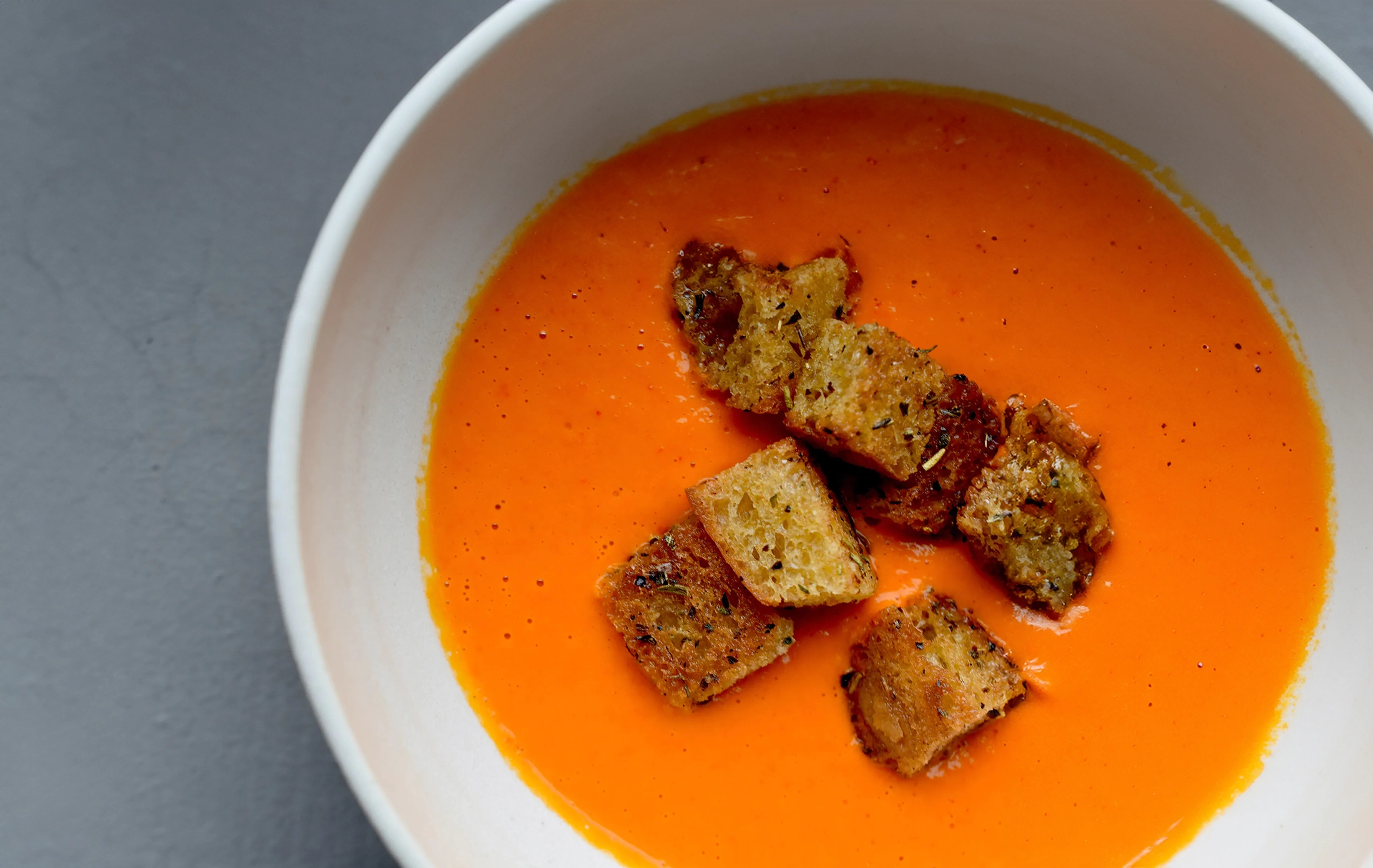 Paprikasuppe | Croûtons