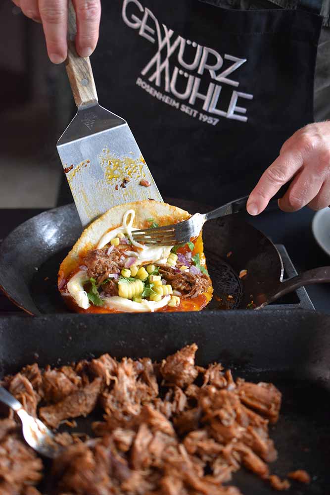 Pulled Pork Quesatacos