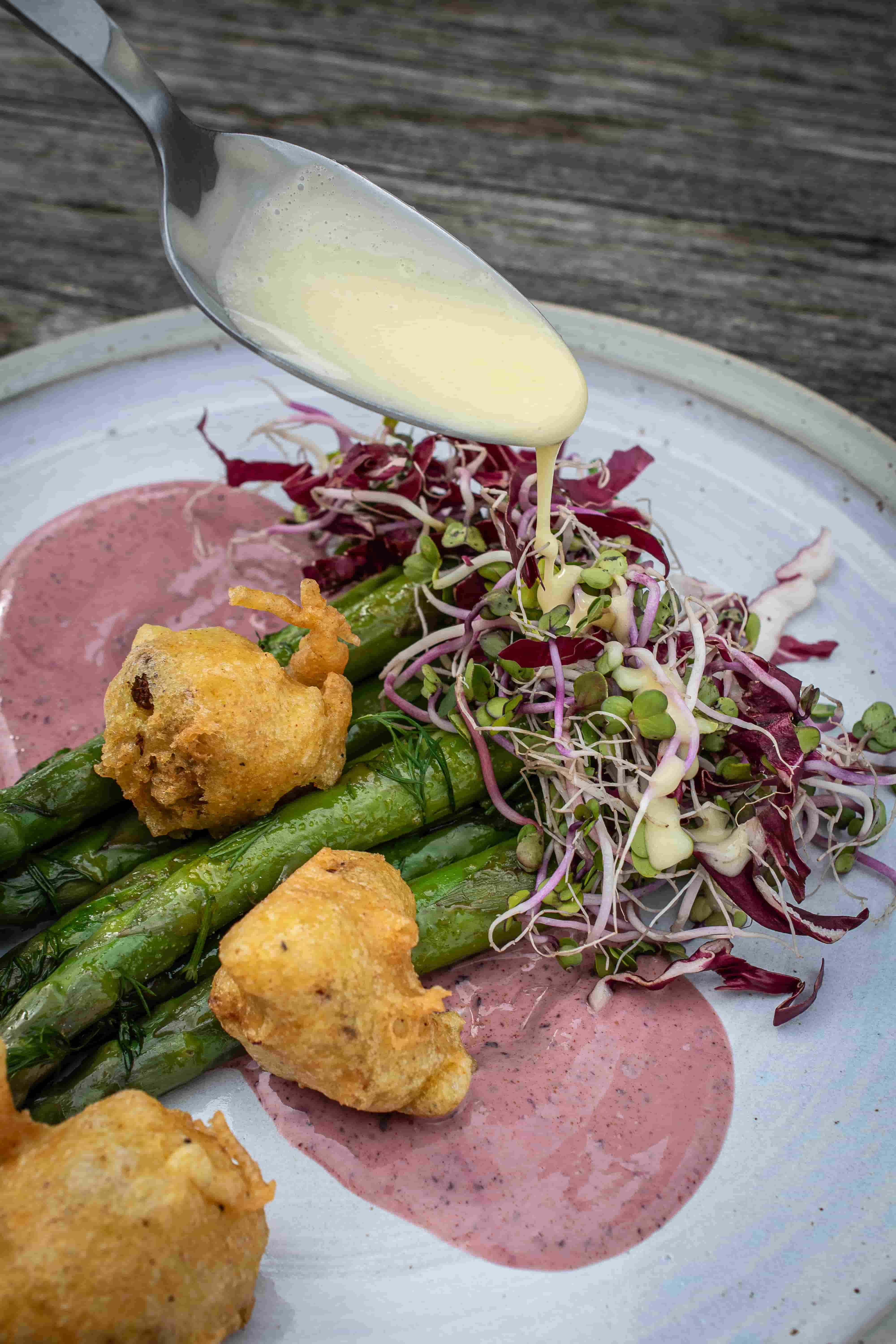 Grüner Spargel | Blumenkohl-Tempura | Purple Curry | Tandoori