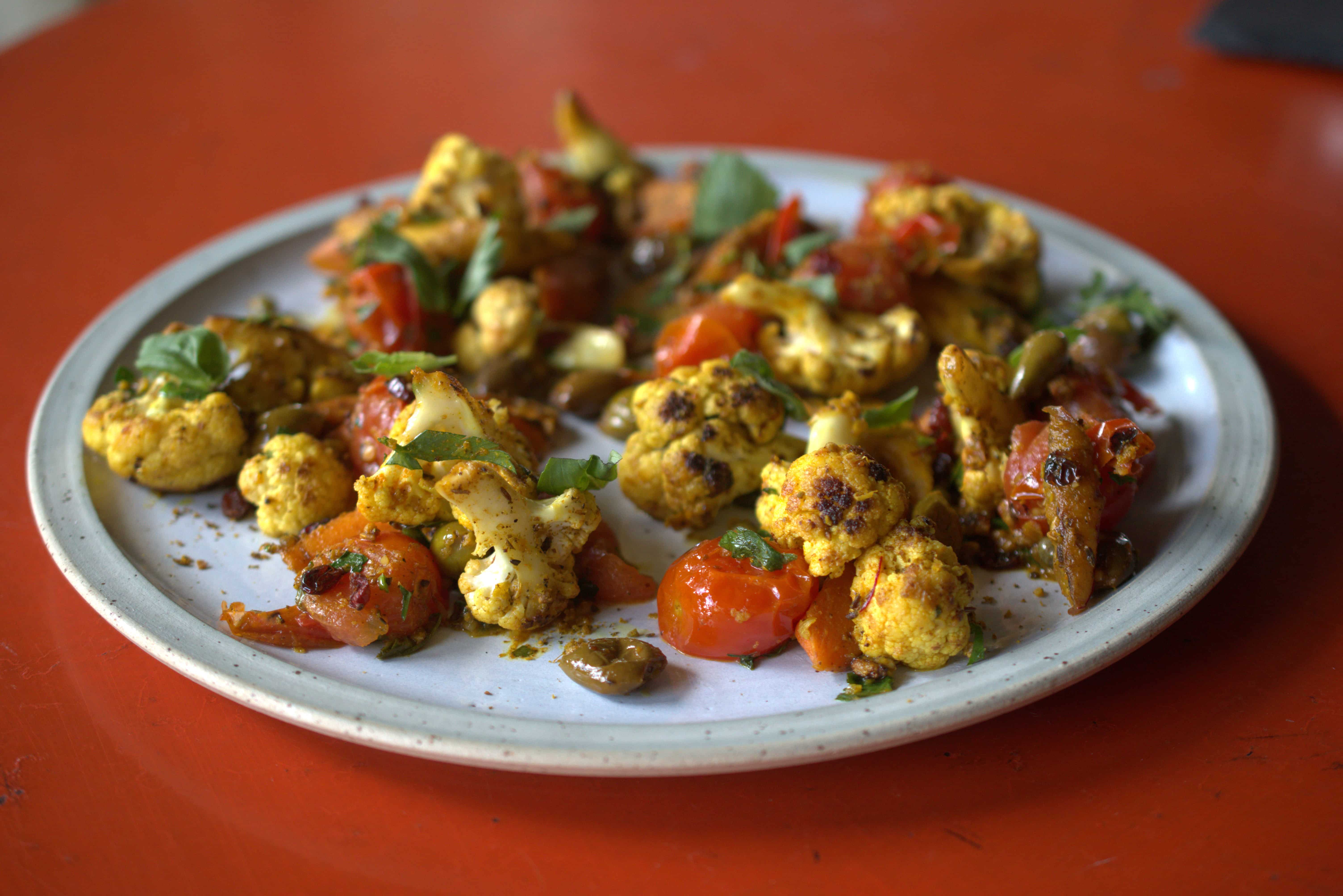 Karotten–Blumenkohlsalat | Vadouvan | Berberitzen | Zitrone