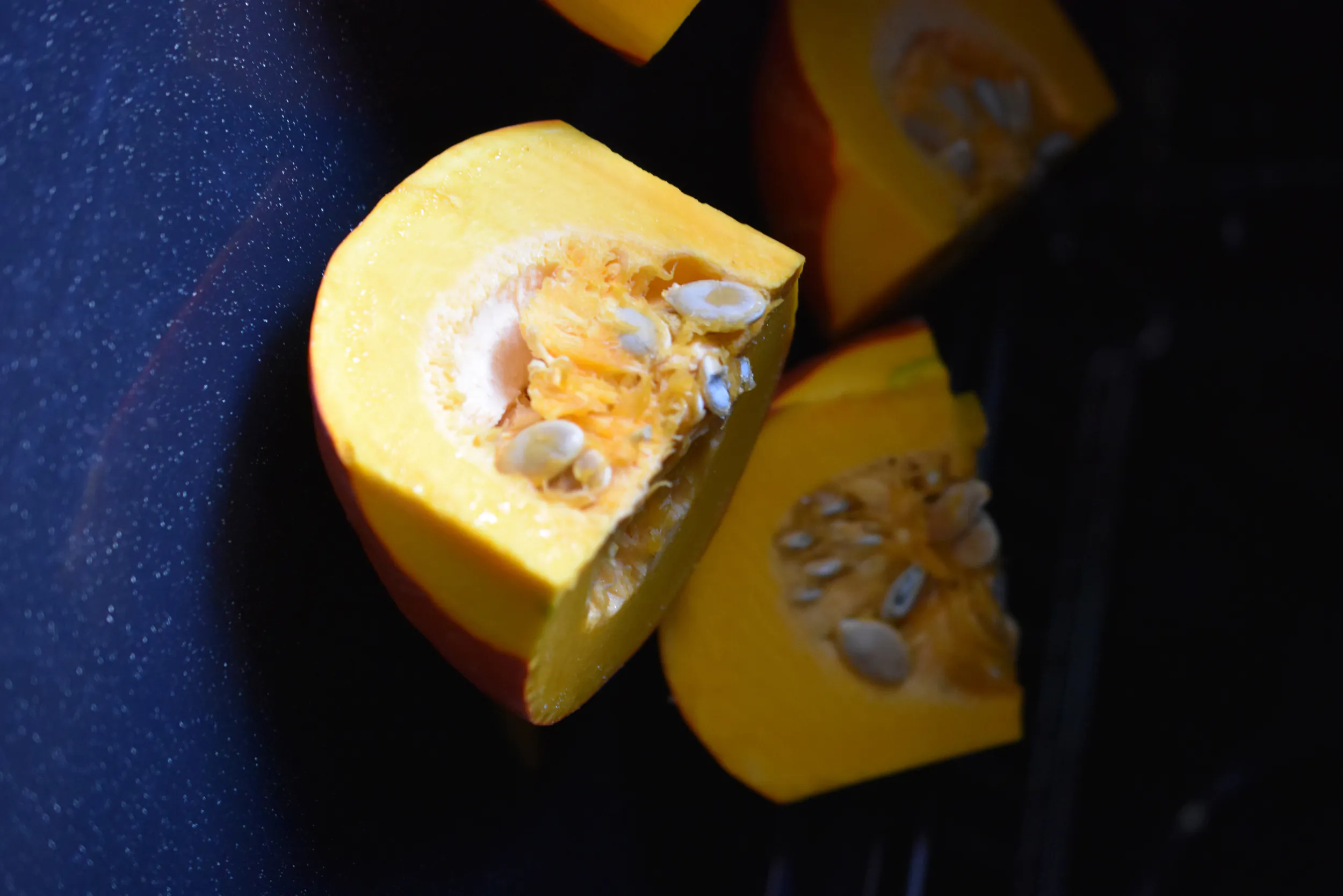 Kürbis-Suppe | Kokos | Zitronengras | Zitronenpfeffer Bhutan | Kaffirlimettenblätter Kürbis-Suppe | Kokos | Zitronengras | Zitronenpfeffer Bhutan | Kaffirlimettenblätter
