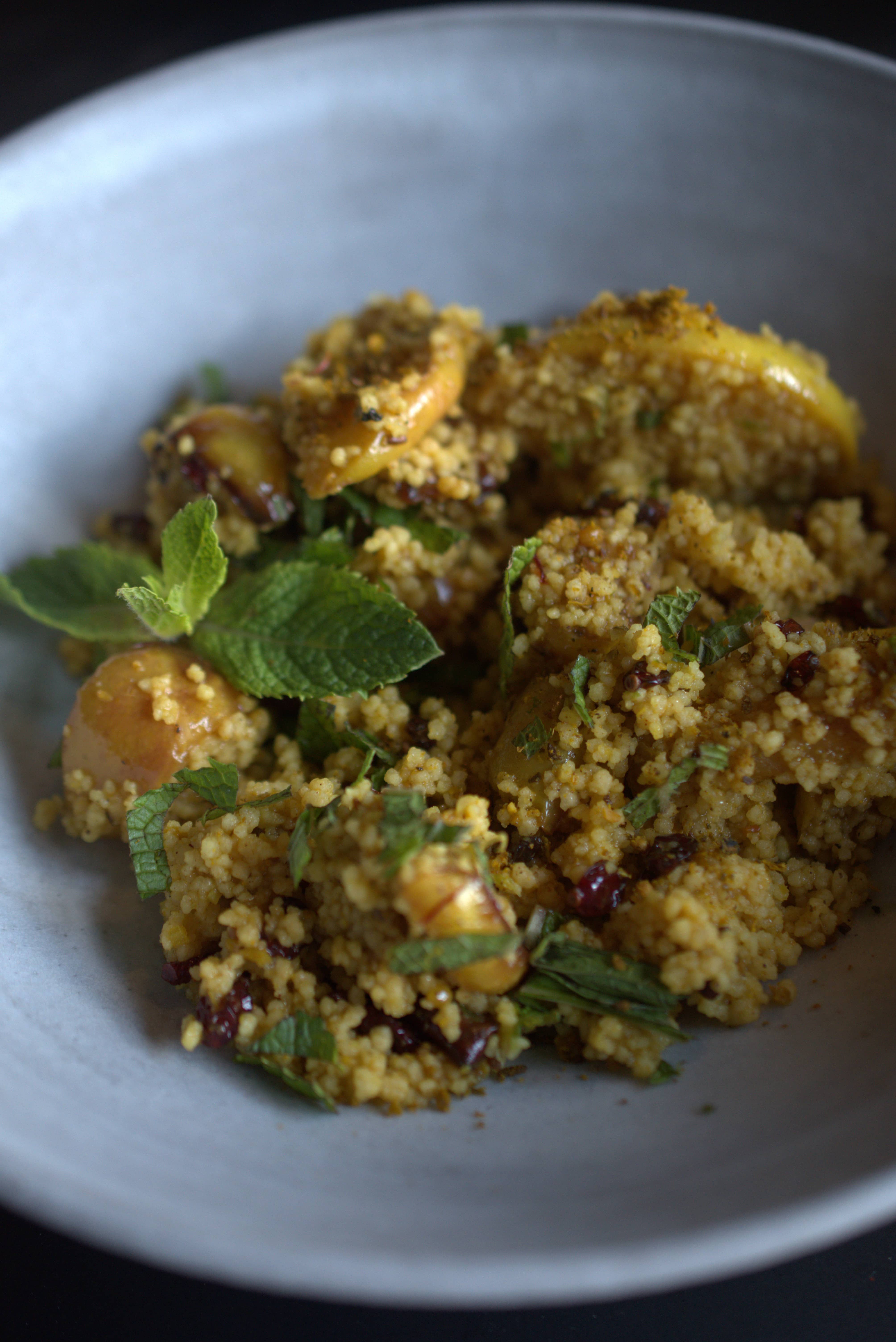 Orangen Couscous | Vadouvan | Berberitzen | Apfel