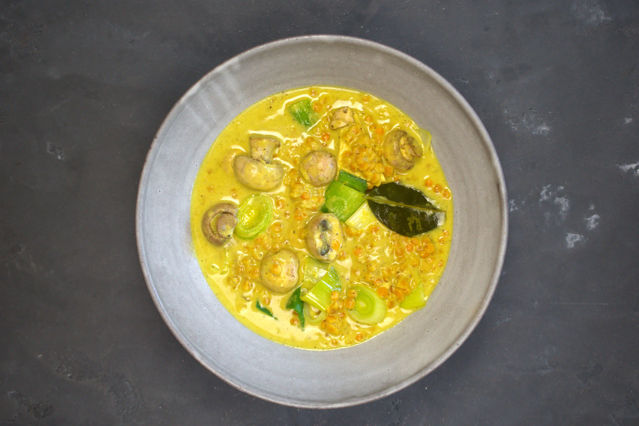 Zitrus Curry | Rote Linsen | Champignons | Lauch Zitrus Curry | Rote Linsen | Champignons | Lauch
